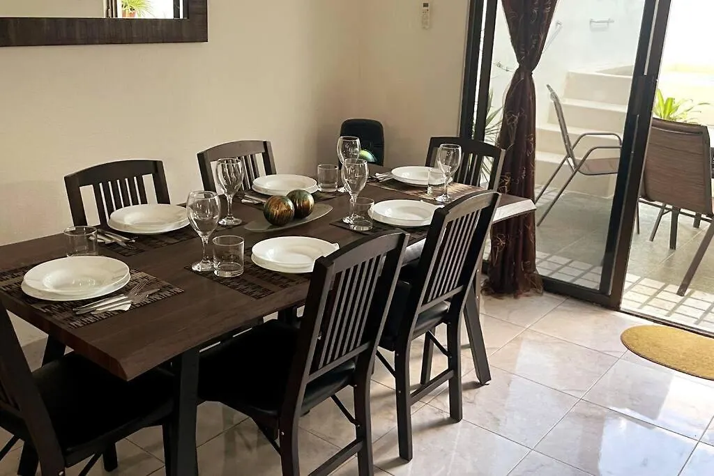 Comoda Casa Centrica Con Alberca Privada En Cancun Villa Mexiko